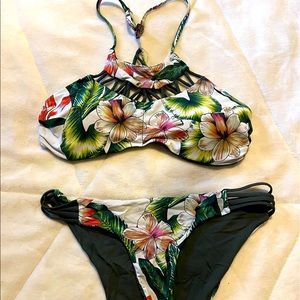 Bathing suit set